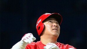 “37세에 타격왕” 대놓고 늦바람