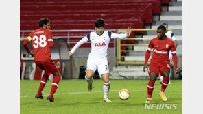 ‘손흥민 45분’ 토트넘, 앤트워프 원정서 0-1 패…EPL서 유일한 패배