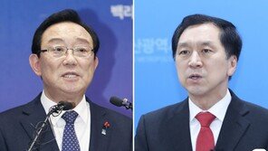 ‘靑선거개입’ 송병기 수첩열람 공방에 또 공전…정식재판 내년에