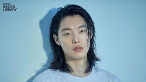 류준열 “사진전에서 쉬다 가세요”…11월3일 첫 개인전