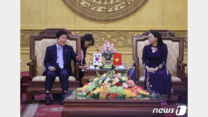 박병석 국회의장, 베트남 공식 방문…“한국 기업 많이 도와달라”