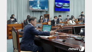 11월 첫날 대규모 차관인사…‘12월 靑개편·개각’ 시계 움직인다