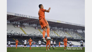 역시 호날두…코로나19 회복 첫 경기서 2골로 승리 이끌어