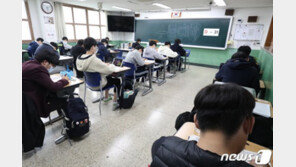 ‘수능 D-30’ 최대 복병은 코로나…“식사도 공부도 집에서”