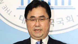 與 김종민 “기존 당헌, 헌법 원리 안 맞아…참정권 방해”