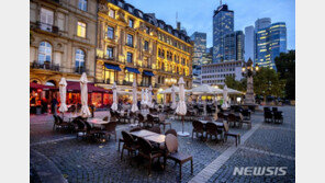 질병청 “코로나19 전세계 대유행 서막…국내 언제든 폭발 가능”