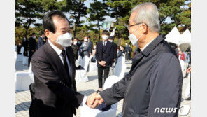 광주 찾은 국민의힘 “5·18특별법 큰 의미”…‘망언자 제명’ 항의도