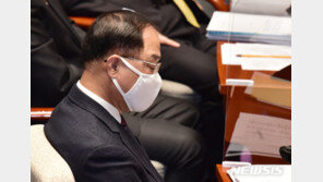 홍남기, 코로나19 검사…오후 예결위 불참