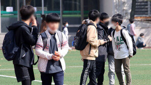 전국 5개 시도 63개교 등교수업 중단…확진 학생 1명 추가