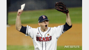 두산, LG 꺾고 PO 진출 눈앞…플렉센 6이닝 무실점