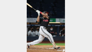 알칸타라에 강했던 LG, 방망이 터져야 희망 이어간다