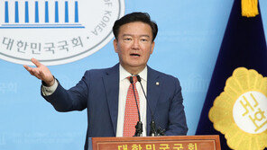 민경욱 “트럼프, 부정선거 이제야 이상하다고 느낄 것”