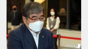 윤석헌 “금감원 공공기관 재지정? 예정된 절차 잘 따라”