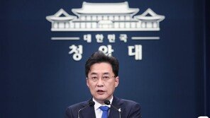 靑 “미국 어느 정부와도 긴밀 소통…굳건한 한미동맹 유지·발전”