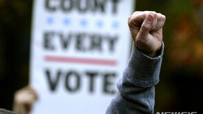 反트럼프 공화모임 “마지막 한 표까지 다 세라” 광고