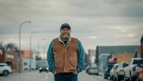 ‘코로나’로 숨졌는데 美 하원의원 당선…어찌 해야 하나?