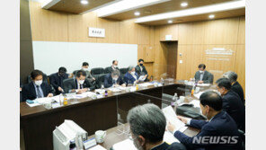 文대통령, 120분 마라톤 안보장관회의…美대선 결과 촉각