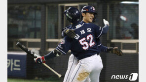 두산, 잠실 라이벌 LG에 ‘2연승 셧아웃’…KT 나와라