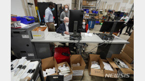 미시간·조지아, 트럼프 개표중단 소송 기각…펜실베이니아는 “2m 참관” 허용