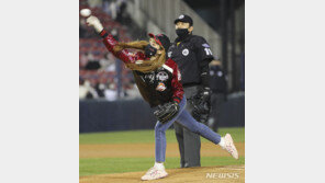 ‘뽐가너’ 윤보미, 5번째 시구…이번에는 패대기 아쉬움