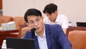 ‘총선 개입’ 윤상현, ‘보도 교사+ 식사 제공’ 혐의 추가 기소