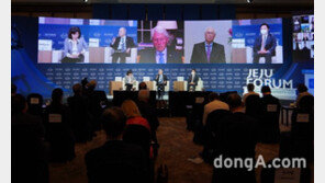 빌 클린턴 전 美 대통령, 제주포럼 참여… “분열보다 협력으로 모두가 승자돼야 한다”