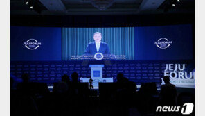 美대선 막판 혼돈 속…文대통령 ‘한반도 평화프로세스’ 강조