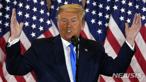 美 펜실베이니아주 부지사 “트럼프, 다끝났는데 우는 것”