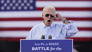 ‘백인우월주의’에 충격받은 바이든, ‘나라의 영혼을 위한 전투’ 강조