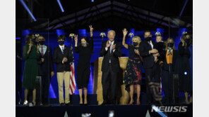 러스트 벨트 표심이 돌아왔다…펜실베이니아서 역전 드라마 완성