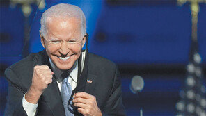 바이든, 가족과 사별 아픔 딛고… 대권 3수 끝 최고령 백악관 주인으로