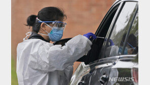 월드오미터 “미국 코로나19 누적 확진 1000만명 돌파” 