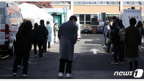 추위·밀폐·실내…코로나 ‘최적 환경’에 ‘감염 폭증’ 위기 왔다