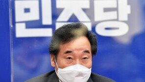 與 서울·부산 지지율, 국민의힘에 밀려…보궐선거 적신호 [리얼미터]