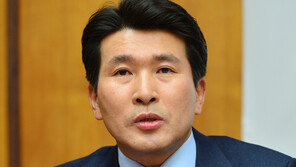 ‘사표’ 황상무 “수신료 받는 KBS, 한쪽 서면 국민 절반을 적으로”