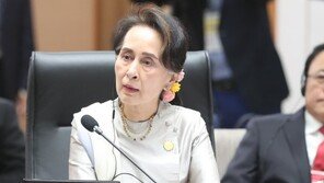 미얀마 총선, 아웅산 수치 이끄는 NLD 압승…재집권 의석 확보