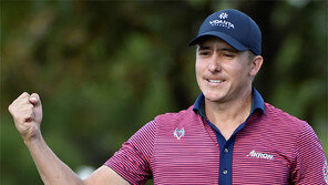 세계 160위, 118번 도전만에 ‘환호’