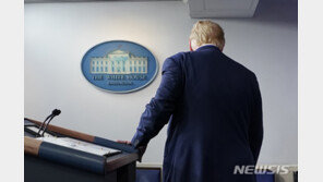 트럼프 ‘불복 소송’ 참모 코로나 확진…바이든 “마스크 써라”