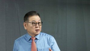 권홍사 반도건설 회장 퇴임… 전문경영인 체제 안착 당부