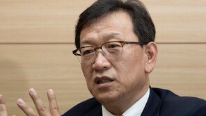 野 공수처장 후보 석동현 “공수처, 태어나선 안 될 괴물”