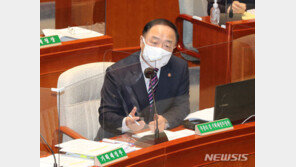 홍남기 “아직까지 재정상태 양호”…증세에는 선 긋기