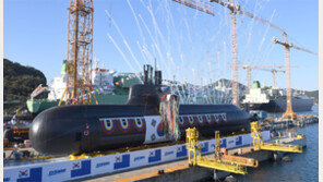 3000t급 잠수함 ‘안무함’ 진수식