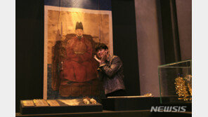 영화 ‘도굴’, 금동불상~선릉 실감나는 문화재 소품 눈길