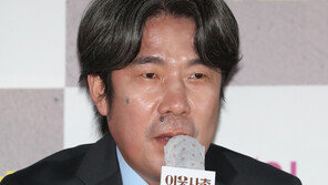 오달수, 3년만에 공식석상…“이웃사촌 개봉…마음의 짐 덜었다”