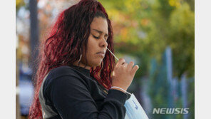 미국, 하루에 13만9855명 신규 확진…7월 정점의 185%