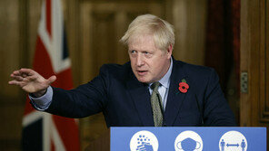 영국, 코로나19 하루 사망자 600명…유럽 최초 누적 5만명