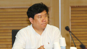 法 “‘간첩조작’ 피해 유우성 가족에 2억3000만원 지급하라”