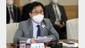 與 “윤석열 가족·나경원 수사, 조국과 같은 잣대로 해야”