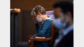 음주마취로 환자 죽인 의사, 징역 3년·자격정지·18억원 배상