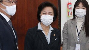 민변마저 秋에 등돌려…“피의자 폰 공개법 철회하라”